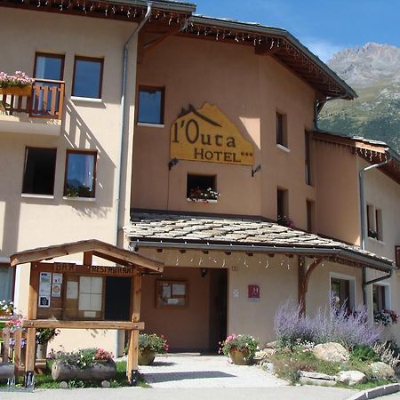 Hotel Restaurant L'Outa Терміньон Екстер'єр фото