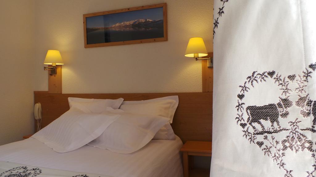 Hotel Restaurant L'Outa Терміньон Екстер'єр фото