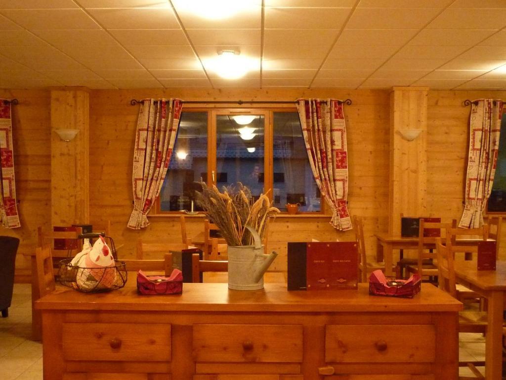 Hotel Restaurant L'Outa Терміньон Екстер'єр фото