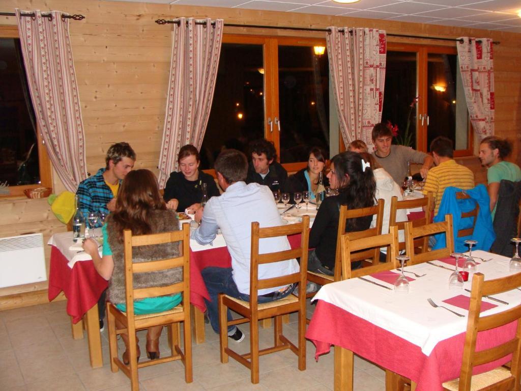 Hotel Restaurant L'Outa Терміньон Екстер'єр фото