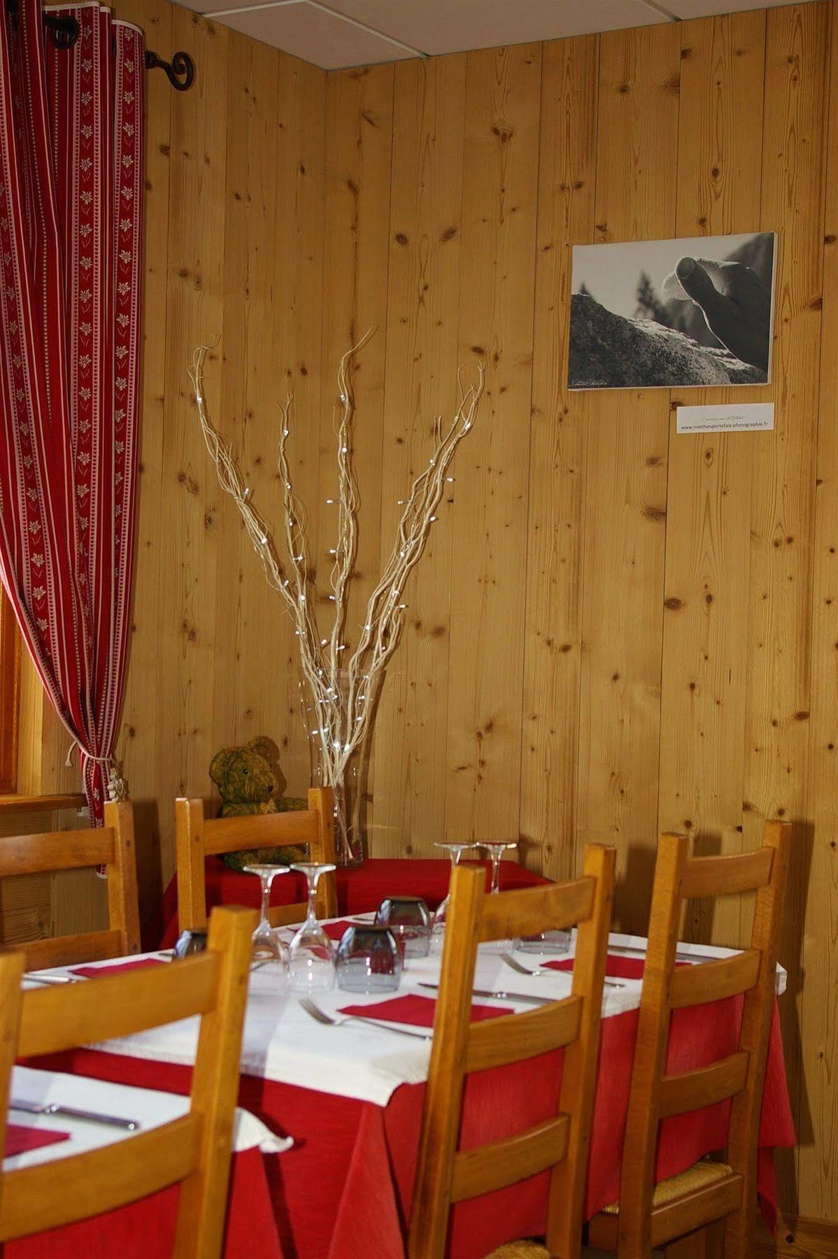 Hotel Restaurant L'Outa Терміньон Екстер'єр фото